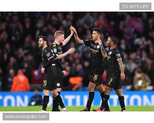 德布劳内与齐达内的控场能力对比：传球视野与节奏差异在哪