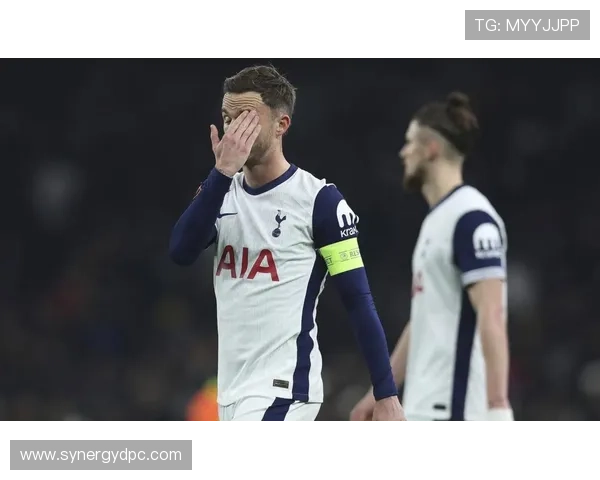 热刺进攻越华丽,防守问题显现,赛季表现稳定性面临考验 热刺进攻越华丽,防守问题显现,赛季表现稳定性面临考验