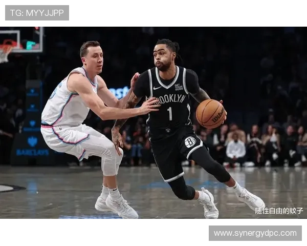 拉塞尔防守盖帽拉开内线差距主导球队防守核心地位