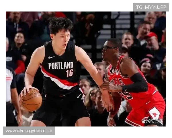 武切维奇挡拆牵制为队友外线拉开空间替代低位单打